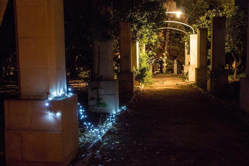 Aricelle Speziali Bed & Breakfast Specchia Gallone Exterior photo