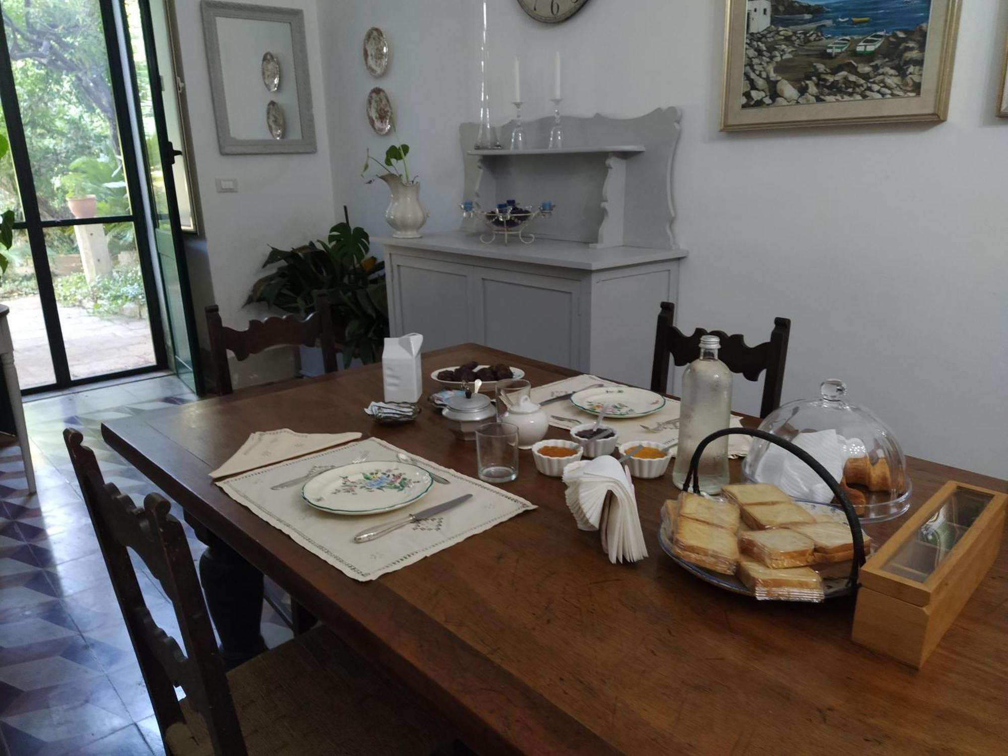 Aricelle Speziali Bed & Breakfast Specchia Gallone Exterior photo